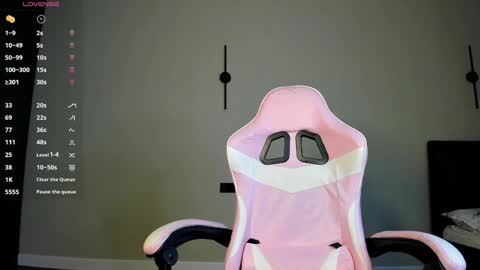 Anny online show from 04-14-26, 11:05