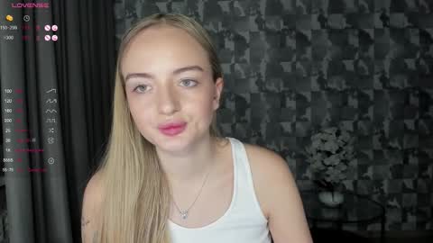 Adelina online show from 11-13-25, 02:16