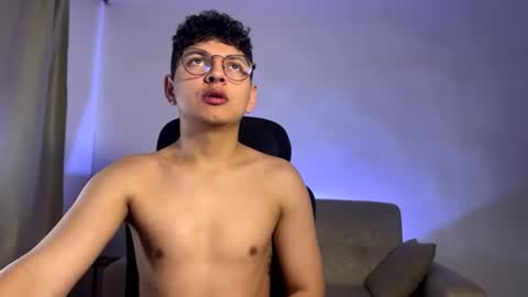 a_lejandro08 online show from 07-18-26, 11:25