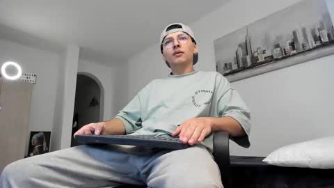 alejo online show from 03-10-25, 09:40