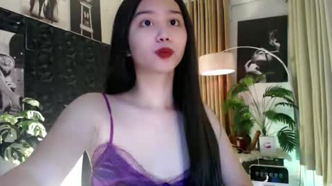 Lovely Yana  online show from 12-05-25, 11:41