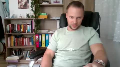Long distance cumshot online show from 02-26-25, 10:36