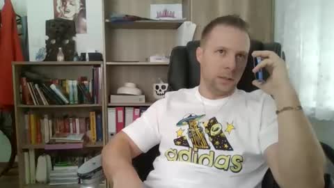 Long distance cumshot online show from 02-18-26, 08:43