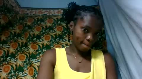 Snapshot of aadienne chatting on 06-14-26, 12:18 aadienne online show from 06-14-26, 12:18