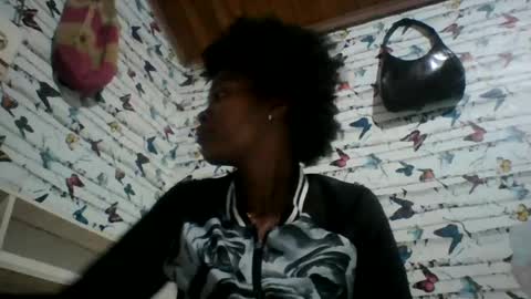 aadienne online show from 08-02-26, 03:43