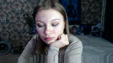 Alice online show from 09-12-25, 03:23