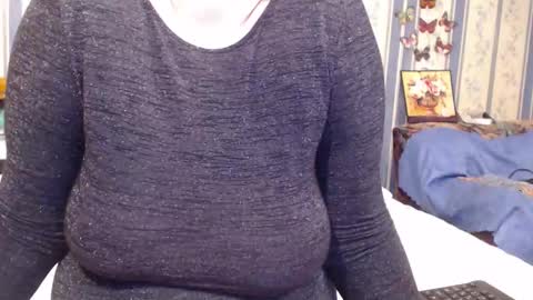 NINA online show from 09-20-25, 07:04