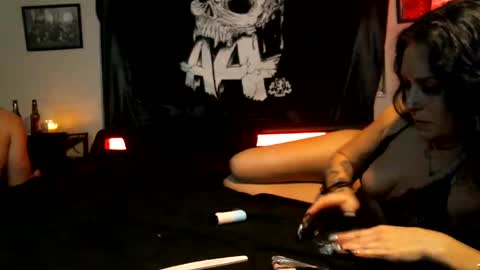 Snapshot of aamon_evil chatting on 10-22-25, 07:08 aamon_evil online show from 10-22-25, 07:08