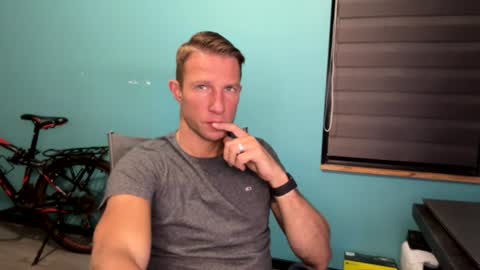 aann69 online show from 06-17-26, 08:43