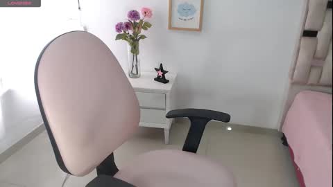 Antonia Brown online show from 02-13-26, 01:51