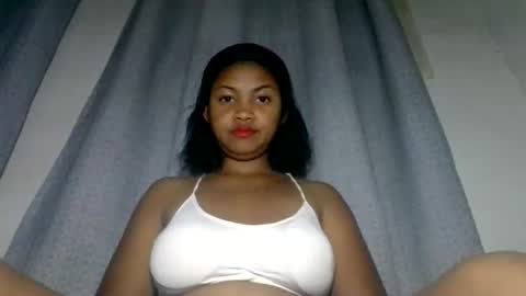 Snapshot of aariciah chatting on 11-18-25, 07:18 aariciah online show from 11-18-25, 07:18