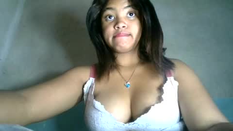 Snapshot of aariciah chatting on 06-23-26, 04:21 aariciah online show from 06-23-26, 04:21