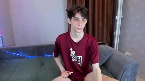 Snapshot of aaron_bang chatting on 05-17-26, 09:00 Aaron Bang online show from 05-17-26, 09:00