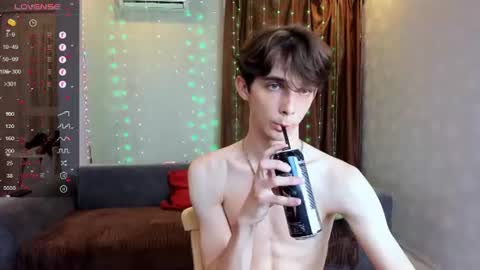 Aaron Bang online show from 06-18-26, 06:12