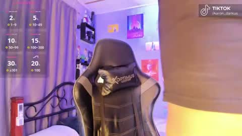 Snapshot of aaron_darkus chatting on 06-18-26, 03:07 Aaron online show from 06-18-26, 03:07