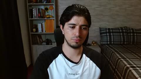 Aaron online show from 07-12-26, 08:33