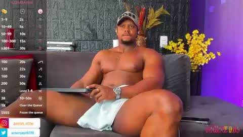 Aaron online show from 07-08-26, 02:54