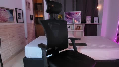 Aaron online show from 12-16-24, 11:39