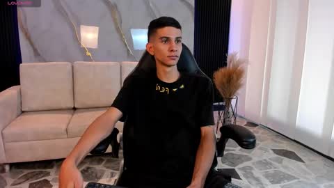 Aaron online show from 03-03-26, 08:37