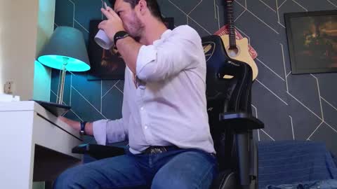 Aaron online show from 02-23-26, 09:06