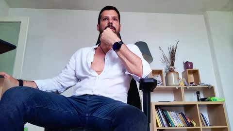 Aaron online show from 06-01-26, 07:43