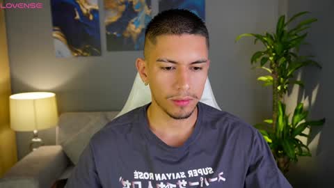 Snapshot of aaronfox_ chatting on 01-08-25, 10:15 AARON online show from 01-08-25, 10:15