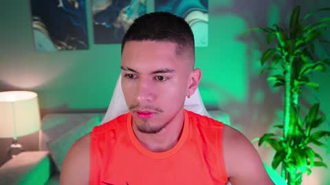 Snapshot of aaronfox_ chatting on 01-18-25, 08:31 AARON online show from 01-18-25, 08:31