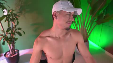 AARON  online show from 04-04-26, 03:53