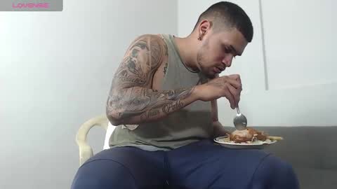 ig aaron hunter123 online show from 01-22-25, 12:27