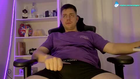 Aaron  online show from 02-15-25, 05:41