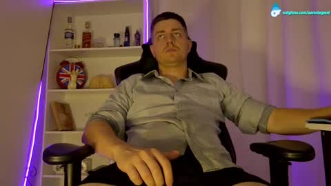 Aaron  online show from 03-10-25, 05:00