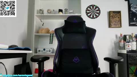 Aaron  online show from 04-08-26, 05:07