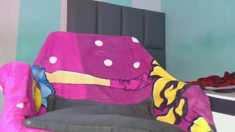 Aaron online show from 11-15-25, 07:21