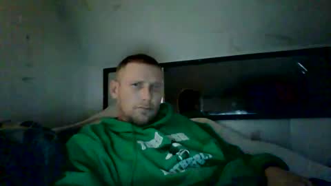 Snapshot of aaronmc5 chatting on 11-10-25, 08:41 aaronmc5 online show from 11-10-25, 08:41