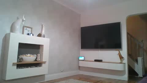 Aaron online show from 01-12-26, 06:02