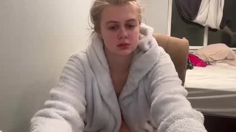 ababyy2901 online show from 11-20-25, 06:02