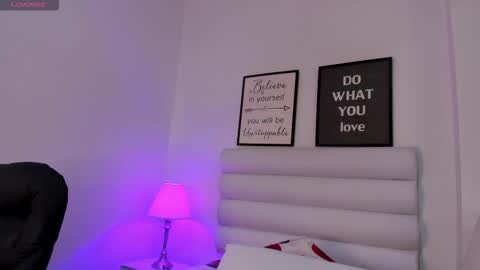 Snapshot of abbey_walker chatting on 01-17-26, 11:15 abbey_walker online show from 01-17-26, 11:15