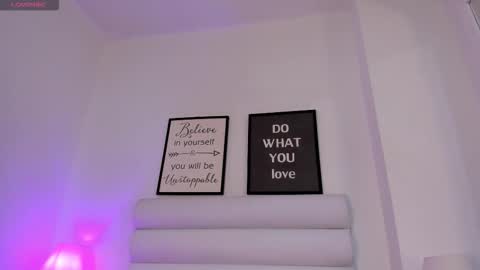 Snapshot of abbey_walker chatting on 01-19-26, 11:25 abbey_walker online show from 01-19-26, 11:25