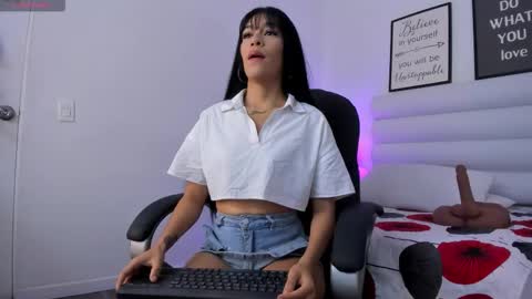 Snapshot of abbey_walker chatting on 02-17-26, 12:34 abbey_walker online show from 02-17-26, 12:34