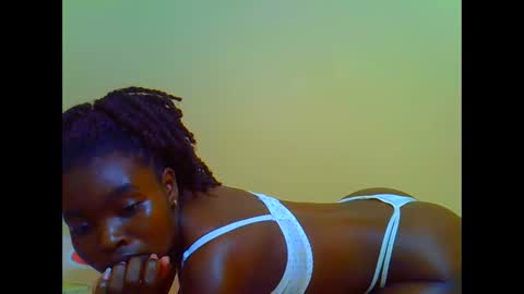 abbiehh online show from 04-17-26, 02:53