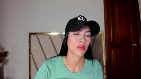 Snapshot of abbiejoness_ chatting on 05-28-26, 11:40 Abbie Joness online show from 05-28-26, 11:40