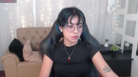 Abbi online show from 12-22-24, 06:59