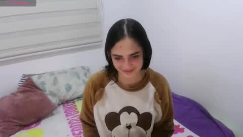 Snapshot of abby_jensen chatting on 10-31-25, 03:07 abby jense online show from 10-31-25, 03:07