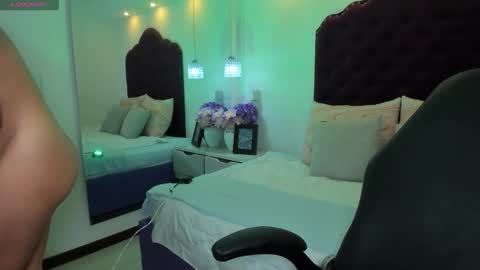 Abby Roux online show from 10-03-25, 03:25