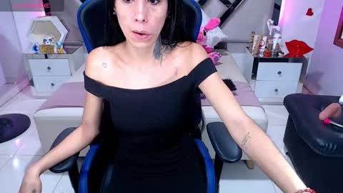 Snapshot of abby_sexyxx chatting on 12-15-24, 10:15 abby sexyxx online show from 12-15-24, 10:15