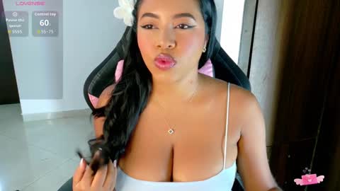 Snapshot of abby_tits chatting on 09-21-25, 06:09 ABBY  online show from 09-21-25, 06:09