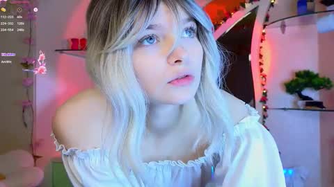Snapshot of abbycartman chatting on 10-02-25, 10:39 Abby online show from 10-02-25, 10:39