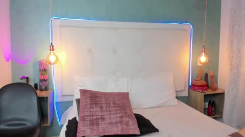 Abby Dixon  online show from 01-05-26, 06:00