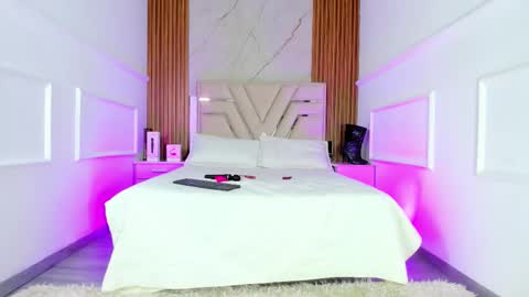 Snapshot of abbyevaans chatting on 01-16-26, 07:51 Abby Evans online show from 01-16-26, 07:51