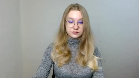 Snapshot of abbymoore__ chatting on 04-27-26, 02:48 Abby Lovense is active online show from 04-27-26, 02:48